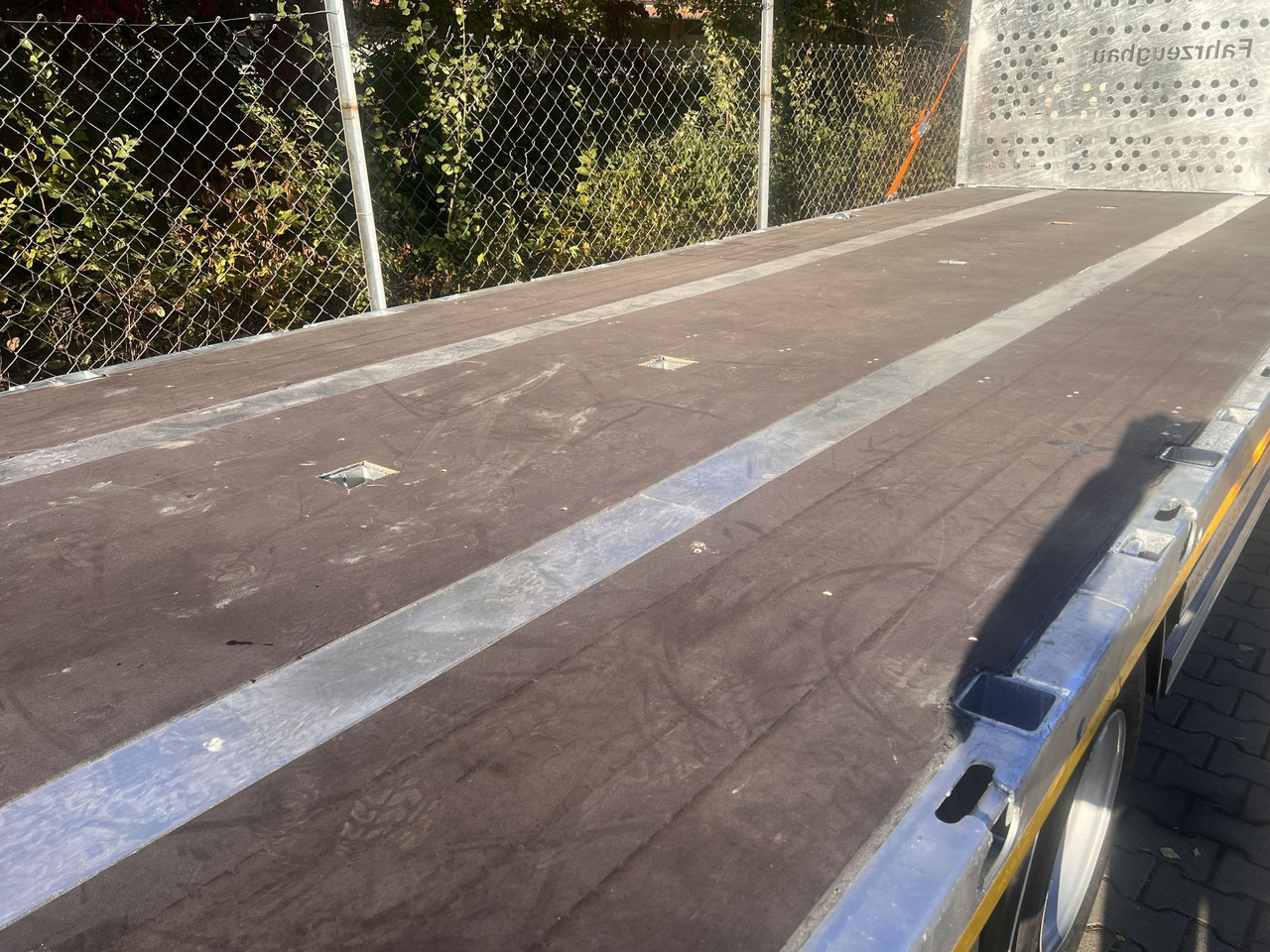 Möslein T 3 Plato 9 m 3 Achs Jumbo- Plato- Anhänger 9 m, Mega - Τρέιλερ πλατφόρμα/ Καρότσα: φωτογραφία 3 Möslein T 3 Plato 9 m 3 Achs Jumbo- Plato- Anhänger 9 m, Mega - Τρέιλερ πλατφόρμα/ Καρότσα: φωτογραφία 3