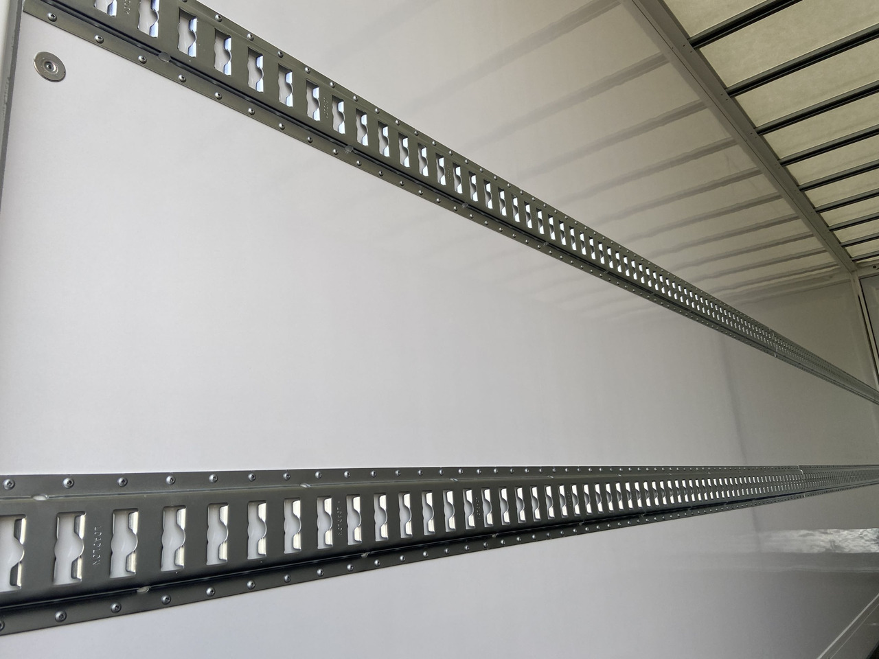 Möslein TKO 105 D 6m weiß Tandem- Koffer, Durchladbar, -- Neufahrzeug -- - Ρυμούλκα κόφα: φωτογραφία 4 Möslein TKO 105 D 6m weiß Tandem- Koffer, Durchladbar, -- Neufahrzeug -- - Ρυμούλκα κόφα: φωτογραφία 4