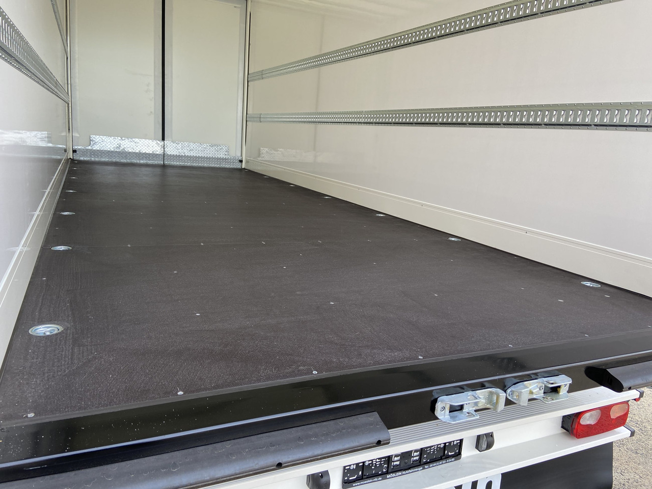 Möslein TKO 105 D 6m weiß Tandem- Koffer, Durchladbar, -- Neufahrzeug -- - Ρυμούλκα κόφα: φωτογραφία 3 Möslein TKO 105 D 6m weiß Tandem- Koffer, Durchladbar, -- Neufahrzeug -- - Ρυμούλκα κόφα: φωτογραφία 3