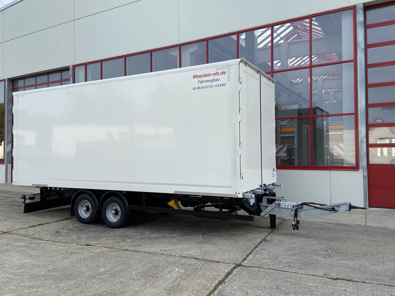 Möslein TKO 105 D 7m weiß Tandem- Koffer, Durchladbar, -- Neufahrzeug -- - Ρυμούλκα κόφα: φωτογραφία 2 Möslein TKO 105 D 7m weiß Tandem- Koffer, Durchladbar, -- Neufahrzeug -- - Ρυμούλκα κόφα: φωτογραφία 2