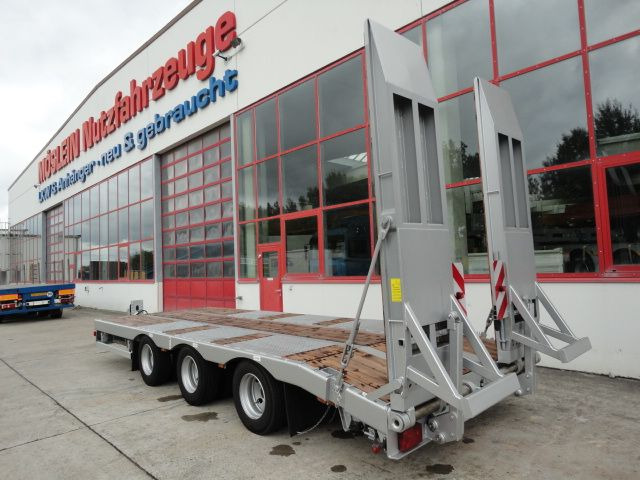 Möslein TT 31 31 t GG Tridem- Tieflader 3 AchsNeufahrzeug - Ρυμούλκα με χαμηλό δάπεδο: φωτογραφία 3 Möslein TT 31 31 t GG Tridem- Tieflader 3 AchsNeufahrzeug - Ρυμούλκα με χαμηλό δάπεδο: φωτογραφία 3