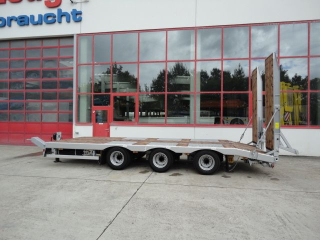 Möslein TT 31 31 t GG Tridem- Tieflader 3 AchsNeufahrzeug - Ρυμούλκα με χαμηλό δάπεδο: φωτογραφία 4 Möslein TT 31 31 t GG Tridem- Tieflader 3 AchsNeufahrzeug - Ρυμούλκα με χαμηλό δάπεδο: φωτογραφία 4