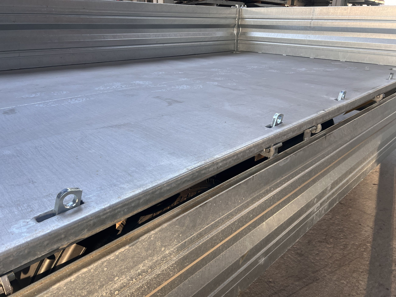 Möslein TTD 14 5,70 m 14 t Tandem- Kipper Tieflader 5,70 m lang, Breite Reifen-- Neufahrzeug -- - Ρυμούλκα ανατρεπόμενο: φωτογραφία 2 Möslein TTD 14 5,70 m 14 t Tandem- Kipper Tieflader 5,70 m lang, Breite Reifen-- Neufahrzeug -- - Ρυμούλκα ανατρεπόμενο: φωτογραφία 2