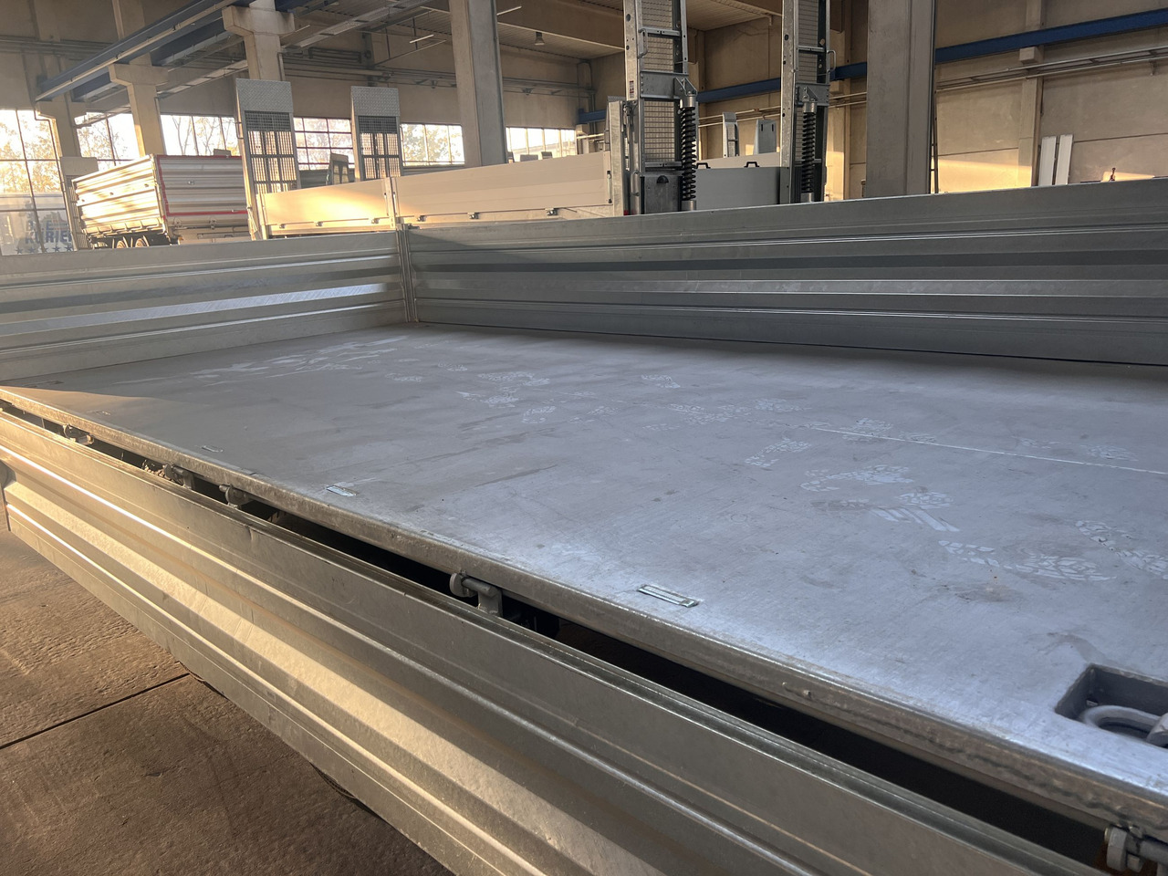 Möslein TTD 14 Schwebheim 14 t Tandemkipper Tieflader Breite Reifen-- Neufahrzeug -- - Ρυμούλκα ανατρεπόμενο: φωτογραφία 4 Möslein TTD 14 Schwebheim 14 t Tandemkipper Tieflader Breite Reifen-- Neufahrzeug -- - Ρυμούλκα ανατρεπόμενο: φωτογραφία 4