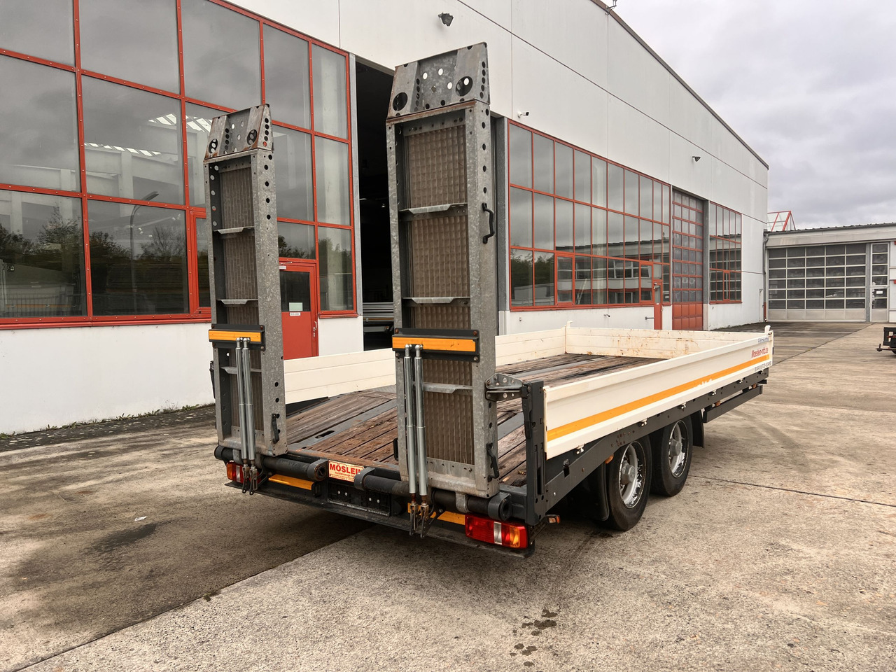 Möslein TTS 11 Schwebheim Tandemtieflader - Ρυμούλκα με χαμηλό δάπεδο: φωτογραφία 3 Möslein TTS 11 Schwebheim Tandemtieflader - Ρυμούλκα με χαμηλό δάπεδο: φωτογραφία 3