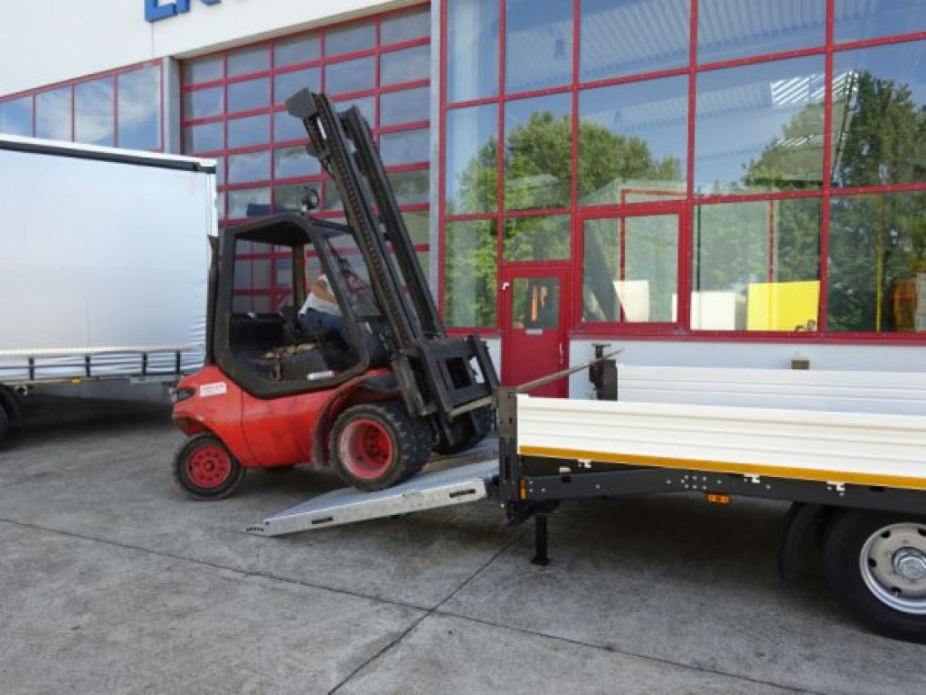 Möslein TTT 11-6,2 BR Weiß Tandemtieflader mit breiten RampenNeufahrzeug - Ρυμούλκα με χαμηλό δάπεδο: φωτογραφία 4 Möslein TTT 11-6,2 BR Weiß Tandemtieflader mit breiten RampenNeufahrzeug - Ρυμούλκα με χαμηλό δάπεδο: φωτογραφία 4