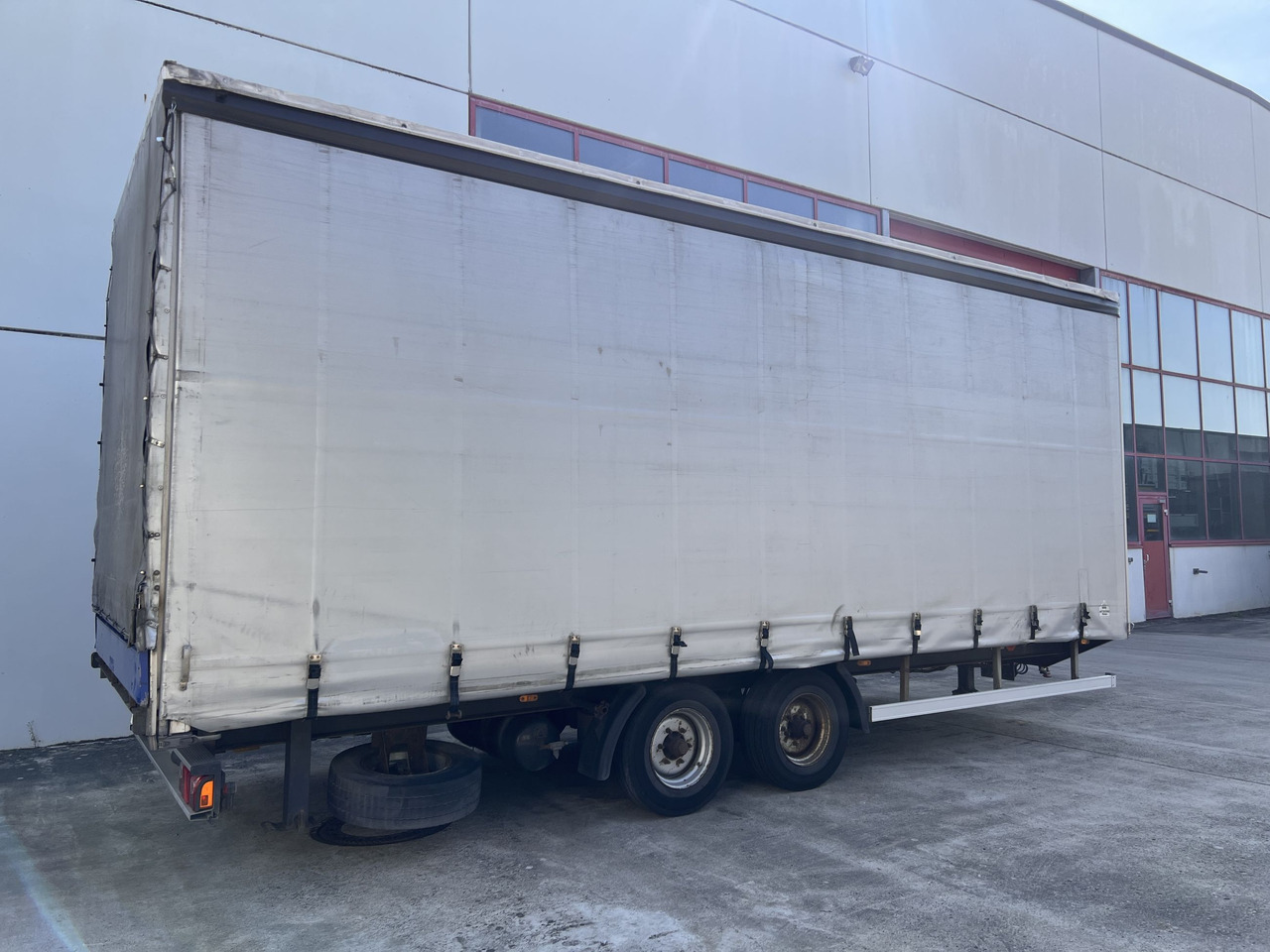 Tang, Karl ZCS 105 Tandem- Planenanhänger - Τρέιλερ κουρτίνα: φωτογραφία 3 Tang, Karl ZCS 105 Tandem- Planenanhänger - Τρέιλερ κουρτίνα: φωτογραφία 3