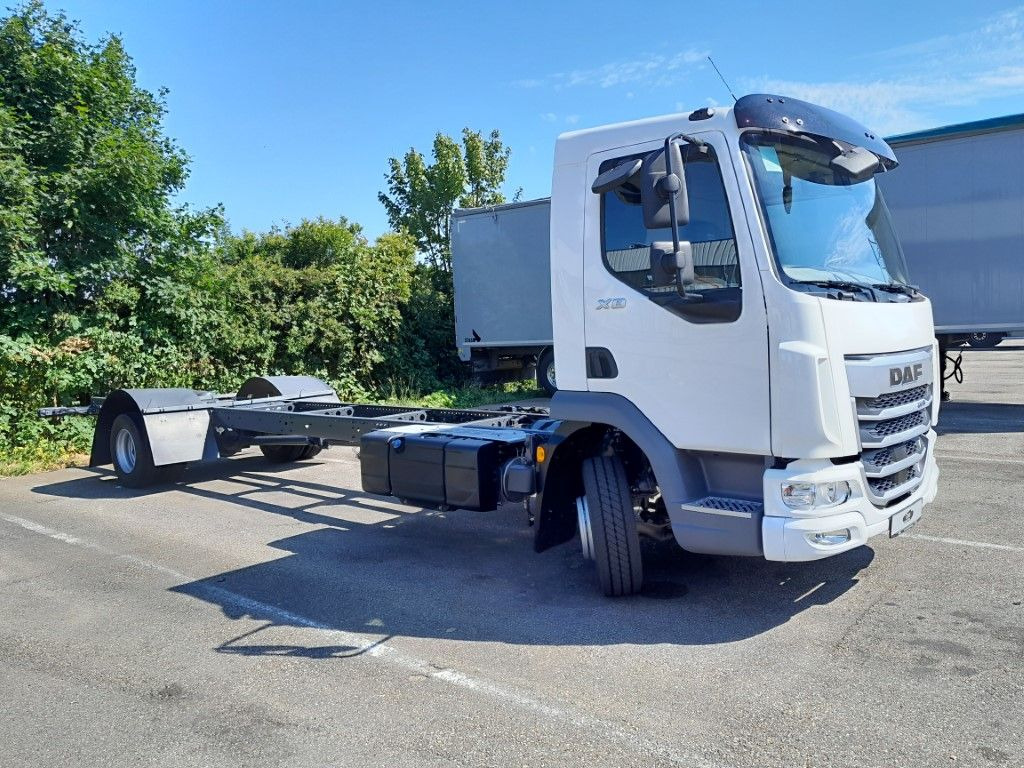 DAF FA XB 260 12t - Φορτηγό σασί: φωτογραφία 4 DAF FA XB 260 12t - Φορτηγό σασί: φωτογραφία 4