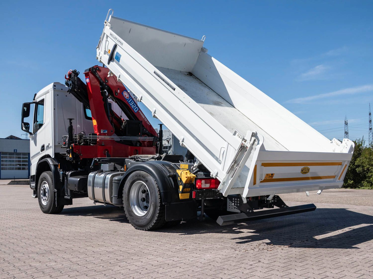 DAF FA XDC 370 Krankipper DAF XDC 370 FA Meiller Krankipper HMF - Φορτηγό με γερανό, Φορτηγό ανατρεπόμενο: φωτογραφία 4 DAF FA XDC 370 Krankipper DAF XDC 370 FA Meiller Krankipper HMF - Φορτηγό με γερανό, Φορτηγό ανατρεπόμενο: φωτογραφία 4