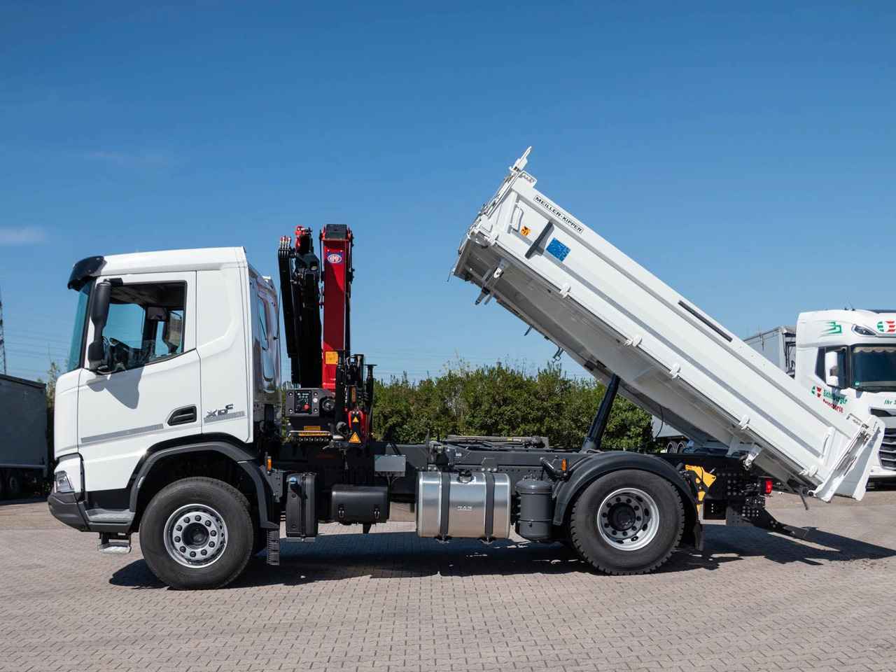DAF FA XDC 370 Krankipper DAF XDC 370 FA Meiller Krankipper HMF - Φορτηγό με γερανό, Φορτηγό ανατρεπόμενο: φωτογραφία 3 DAF FA XDC 370 Krankipper DAF XDC 370 FA Meiller Krankipper HMF - Φορτηγό με γερανό, Φορτηγό ανατρεπόμενο: φωτογραφία 3