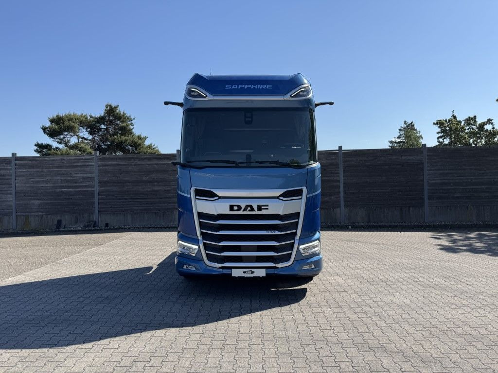 DAF FT XG 530 BLAU METALLIC Limited Edition - Τράκτορας: φωτογραφία 5 DAF FT XG 530 BLAU METALLIC Limited Edition - Τράκτορας: φωτογραφία 5