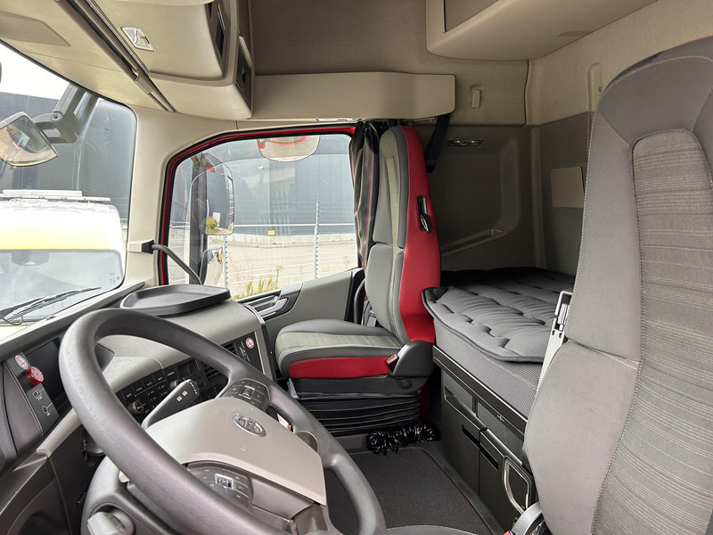 Volvo FH - Τράκτορας: φωτογραφία 5 Volvo FH - Τράκτορας: φωτογραφία 5