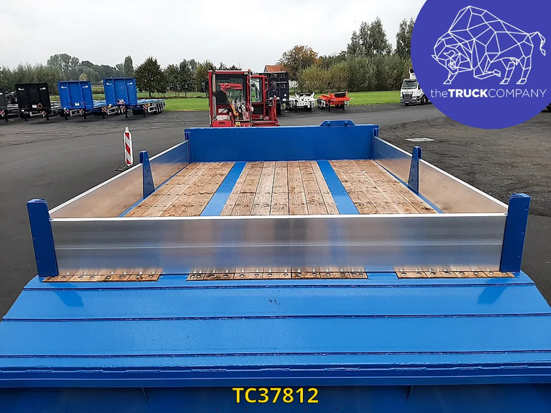 Hoet Trailers - Επικαθήμενο με χαμηλό δάπεδο: φωτογραφία 2 Hoet Trailers - Επικαθήμενο με χαμηλό δάπεδο: φωτογραφία 2