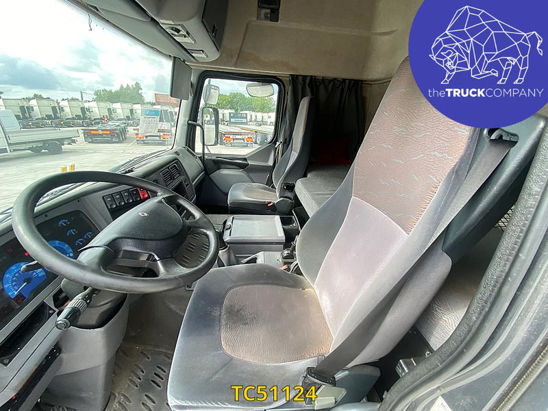 Renault Premium 320 - Φορτηγό κόφα: φωτογραφία 5 Renault Premium 320 - Φορτηγό κόφα: φωτογραφία 5