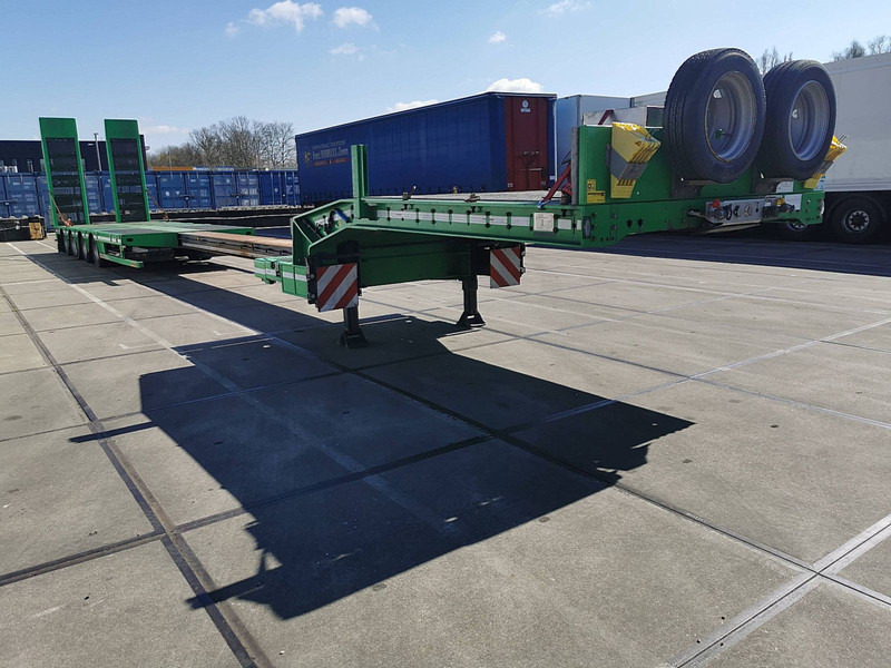 Faymonville 4 AXLE LOW BED EXTENDABLE RAMPS - Επικαθήμενο με χαμηλό δάπεδο: φωτογραφία 3 Faymonville 4 AXLE LOW BED EXTENDABLE RAMPS - Επικαθήμενο με χαμηλό δάπεδο: φωτογραφία 3