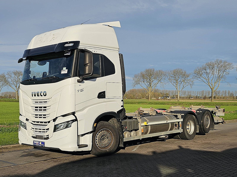 Iveco S-WAY AS260S46 6x2*4 LNG GAS - Φορτηγό μεταφοράς εμπορευματοκιβωτίων/ Κινητό αμάξωμα: φωτογραφία 2 Iveco S-WAY AS260S46 6x2*4 LNG GAS - Φορτηγό μεταφοράς εμπορευματοκιβωτίων/ Κινητό αμάξωμα: φωτογραφία 2