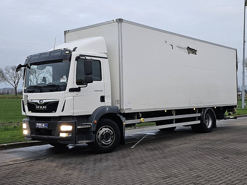 MAN 18.250 TGM AIRCO TAILLIFT - Φορτηγό κόφα: φωτογραφία 2 MAN 18.250 TGM AIRCO TAILLIFT - Φορτηγό κόφα: φωτογραφία 2