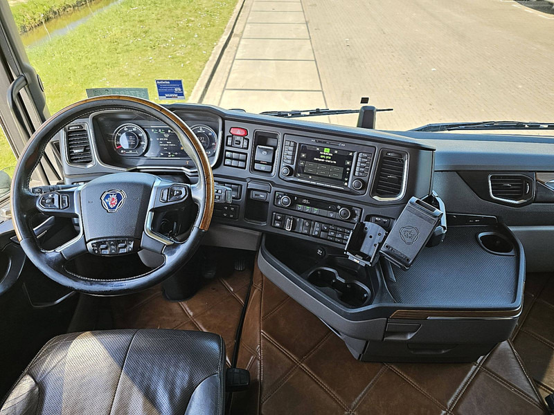 Interior photo 1: Τράκτορας Scania R450 6X2*4NB RET. LEATHER