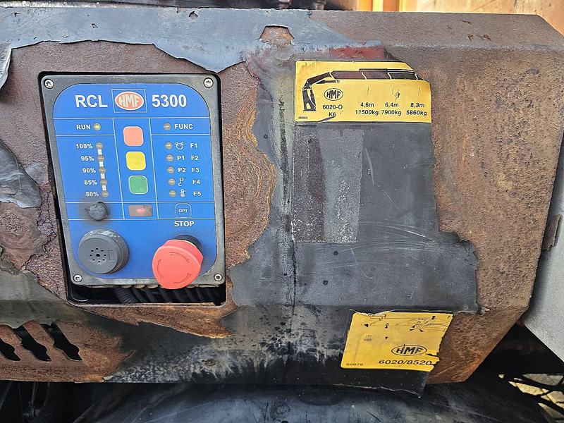 Φορτηγό με ανοιχτή καρότσα, Φορτηγό με γερανό Scania R490: φωτογραφία 17