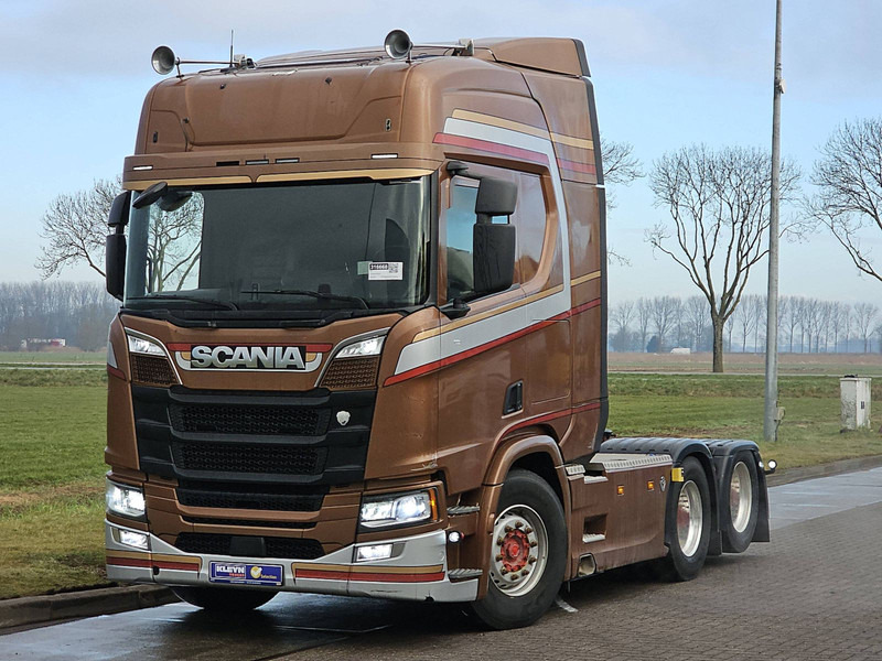 Scania R580 6X2 NB LED LEATHER - Τράκτορας: φωτογραφία 2 Scania R580 6X2 NB LED LEATHER - Τράκτορας: φωτογραφία 2