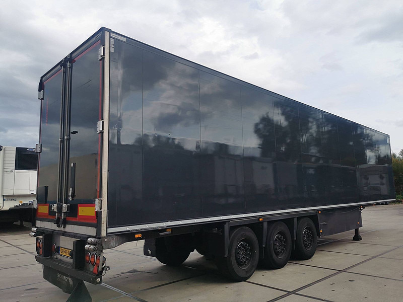 Schmitz Cargobull SKO 24 SCB LIFT AXLE BLACK - Επικαθήμενο ψυγείο: φωτογραφία 2 Schmitz Cargobull SKO 24 SCB LIFT AXLE BLACK - Επικαθήμενο ψυγείο: φωτογραφία 2