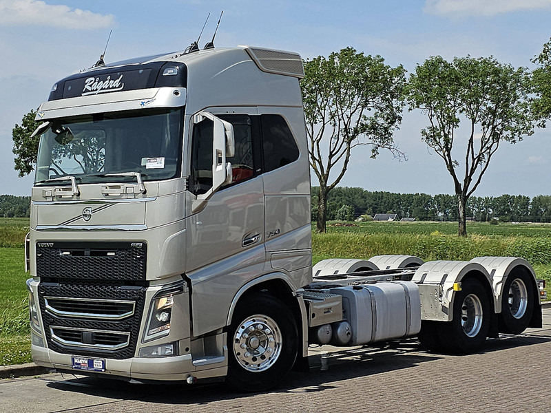 Volvo FH 750 6X2 9T FA WB 430 - Φορτηγό σασί: φωτογραφία 2 Volvo FH 750 6X2 9T FA WB 430 - Φορτηγό σασί: φωτογραφία 2