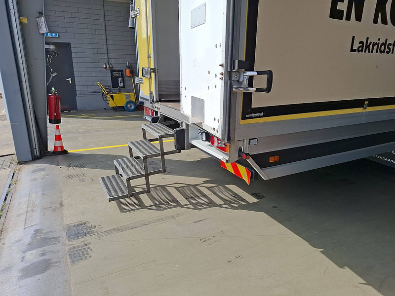 Φορτηγό κόφα Volvo FL 250.12 AIRCO 6 CYL.: φωτογραφία 14
