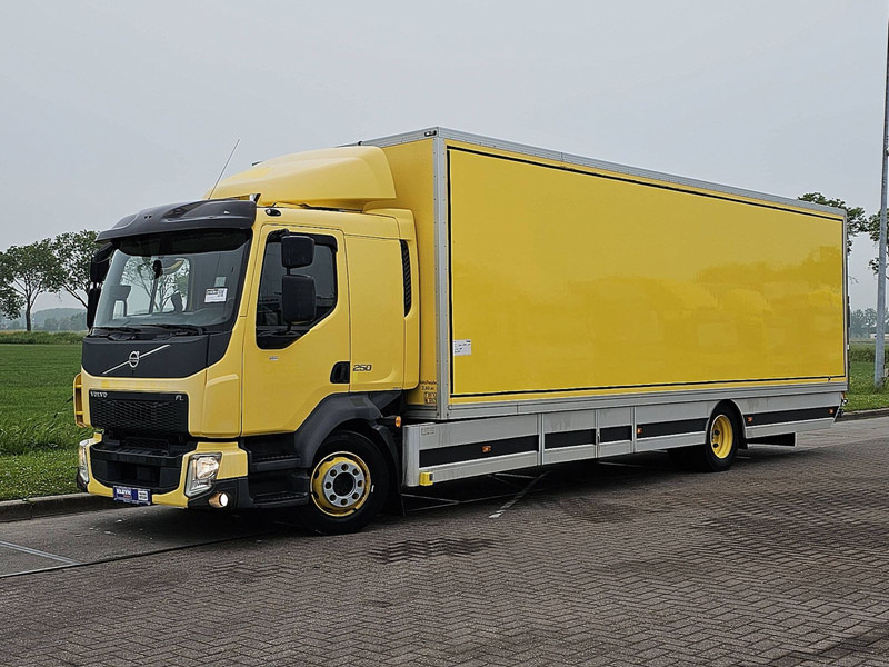 Volvo FL 250.12 TAILLIFT AIRCO DOORS - Φορτηγό κόφα: φωτογραφία 2 Volvo FL 250.12 TAILLIFT AIRCO DOORS - Φορτηγό κόφα: φωτογραφία 2