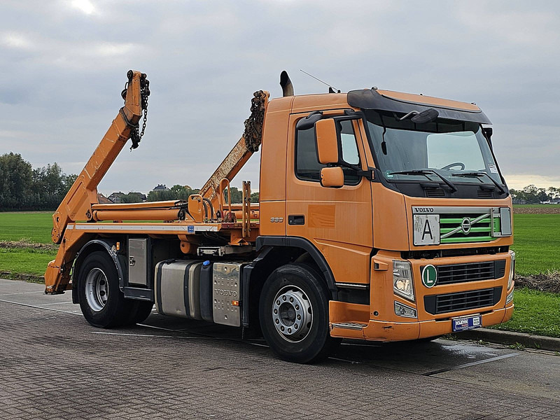 Volvo FM 330 - Φορτηγό καδοφόρος φορτωτής: φωτογραφία 5 Volvo FM 330 - Φορτηγό καδοφόρος φορτωτής: φωτογραφία 5