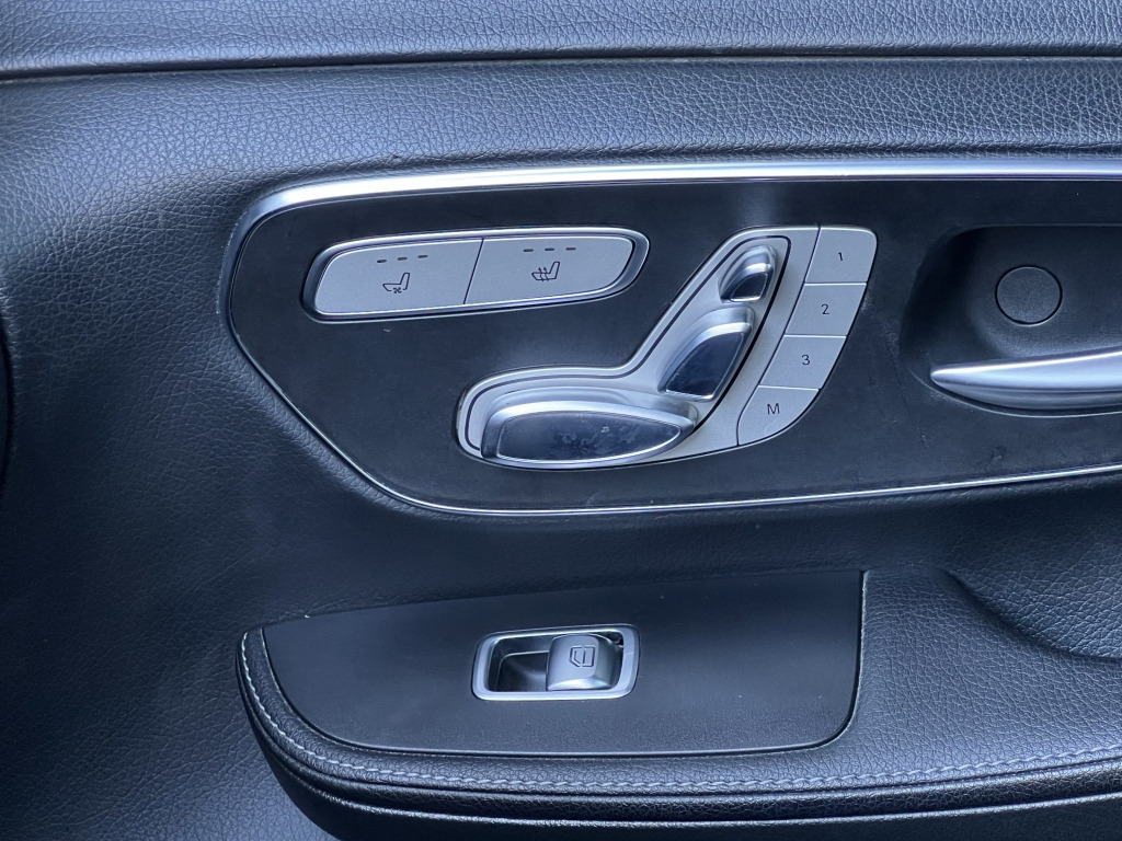 Mercedes-Benz V 250 4Matic LANG AVANTGARDE AMG LINE Burmester - Αυτοκίνητο: φωτογραφία 4 Mercedes-Benz V 250 4Matic LANG AVANTGARDE AMG LINE Burmester - Αυτοκίνητο: φωτογραφία 4