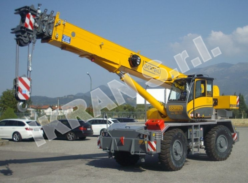 Locatelli GRIL 33.30 - Γερανός για ανώμαλο έδαφος: φωτογραφία 1 Locatelli GRIL 33.30 - Γερανός για ανώμαλο έδαφος: φωτογραφία 1