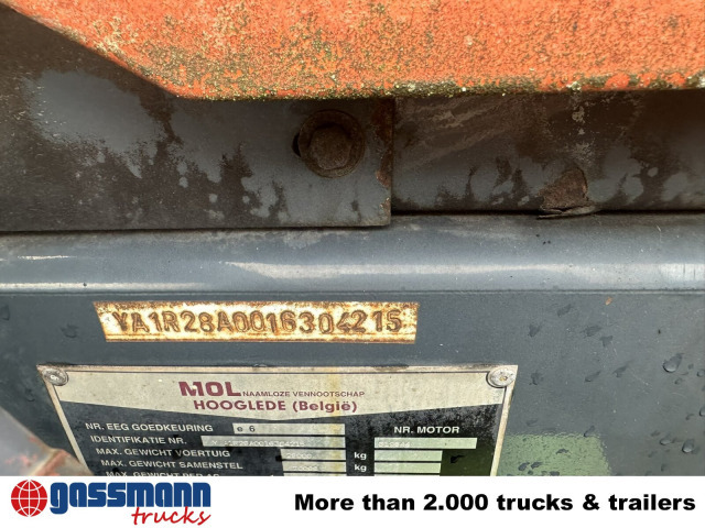 815 4x2 Terminal Tractor, Rangierfahrzeug - Τράκτορας: φωτογραφία 3 815 4x2 Terminal Tractor, Rangierfahrzeug - Τράκτορας: φωτογραφία 3