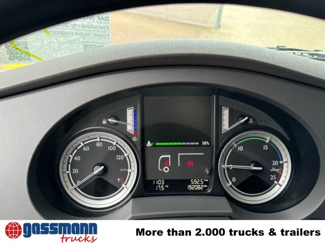 DAF XF 410 FA 4x2, Fahrschule, 2x AHK, 6 Sitze - Φορτηγό με ανοιχτή καρότσα: φωτογραφία 4 DAF XF 410 FA 4x2, Fahrschule, 2x AHK, 6 Sitze - Φορτηγό με ανοιχτή καρότσα: φωτογραφία 4