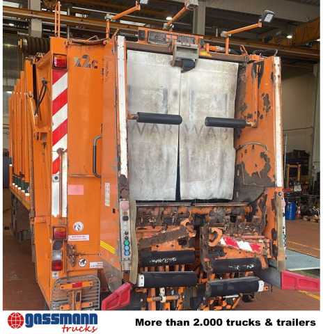 M21X2C mit Zöller Schüttung - Φορτηγό φόρτωσης γάντζου: φωτογραφία 2 M21X2C mit Zöller Schüttung - Φορτηγό φόρτωσης γάντζου: φωτογραφία 2