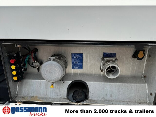 MAN TGA 26.390 6X2-4 BL, Lenk-/Liftachse, Willig - Φορτηγό βυτιοφόρο: φωτογραφία 3 MAN TGA 26.390 6X2-4 BL, Lenk-/Liftachse, Willig - Φορτηγό βυτιοφόρο: φωτογραφία 3