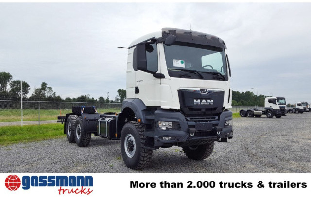 MAN TGS 33.440 6x6 BB CH, Euro2, Einzelbereifung - Φορτηγό σασί: φωτογραφία 3 MAN TGS 33.440 6x6 BB CH, Euro2, Einzelbereifung - Φορτηγό σασί: φωτογραφία 3