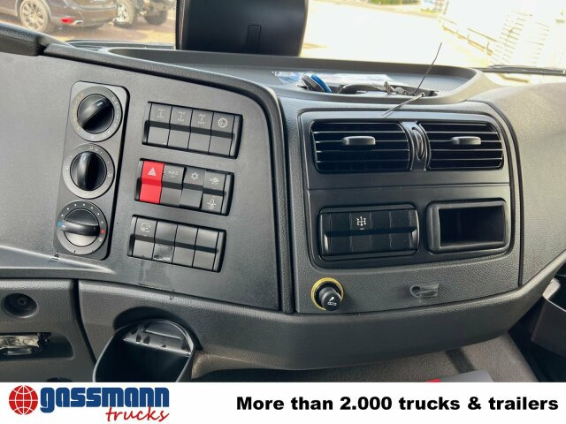 Mercedes-Benz Atego 1324/27 A 4x4, Nebenantrieb - Φορτηγό σασί: φωτογραφία 4 Mercedes-Benz Atego 1324/27 A 4x4, Nebenantrieb - Φορτηγό σασί: φωτογραφία 4