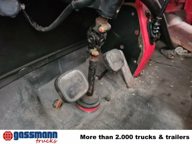 Mercedes-Benz LP 813 4x2 TLF8 Feuerwehr - Πυροσβεστικό όχημα: φωτογραφία 4 Mercedes-Benz LP 813 4x2 TLF8 Feuerwehr - Πυροσβεστικό όχημα: φωτογραφία 4