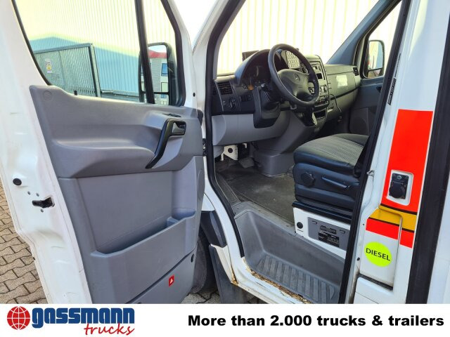Mercedes-Benz Sprinter 316 KA 4x2, Rettungswagen - Βαν: φωτογραφία 4 Mercedes-Benz Sprinter 316 KA 4x2, Rettungswagen - Βαν: φωτογραφία 4