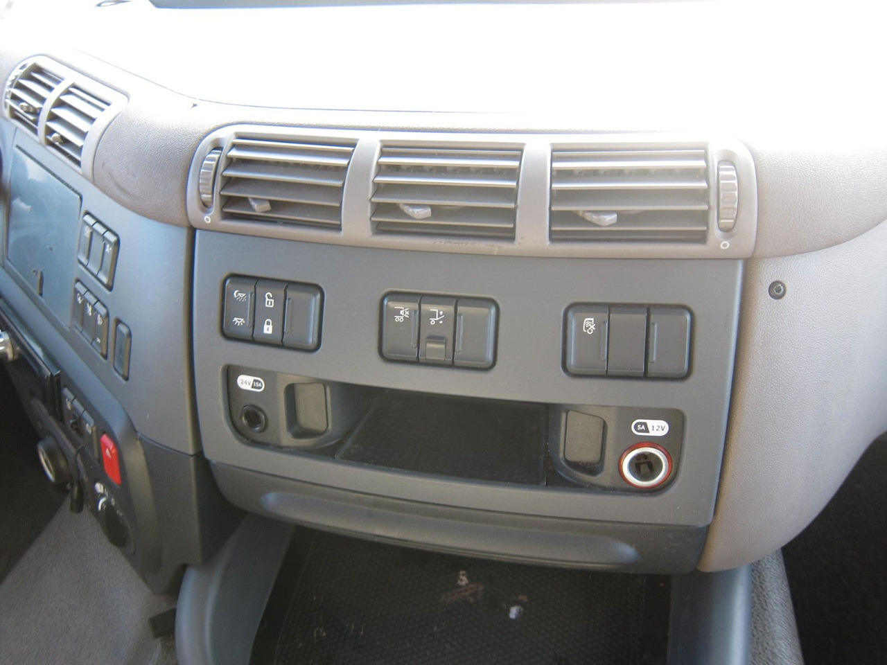 Φορτηγό μουσαμάς DAF CF 230 19T Schiebeplane LBW Portalturen: φωτογραφία 8