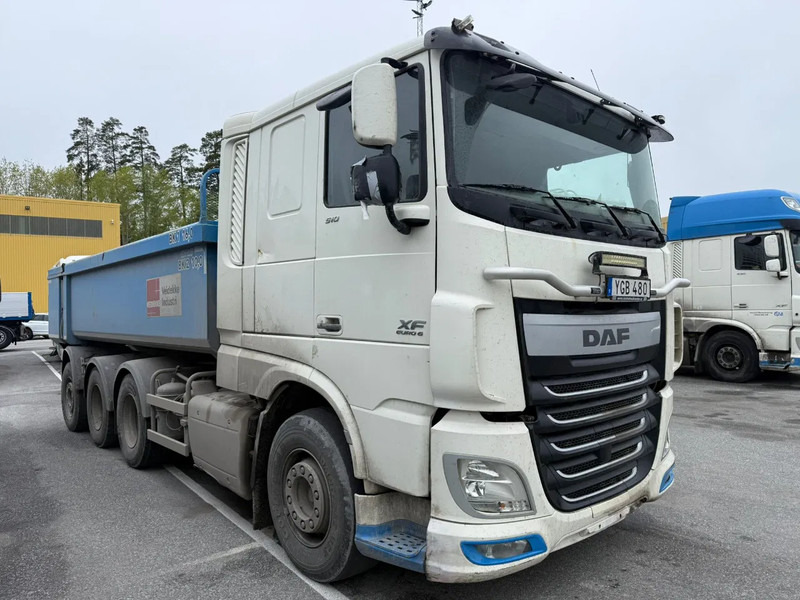DAF XF 510 Ginaf 8x4*4 - Tipper - Euro 6 - Steering axle - Steel front suspension - Φορτηγό ανατρεπόμενο: φωτογραφία 1 DAF XF 510 Ginaf 8x4*4 - Tipper - Euro 6 - Steering axle - Steel front suspension - Φορτηγό ανατρεπόμενο: φωτογραφία 1