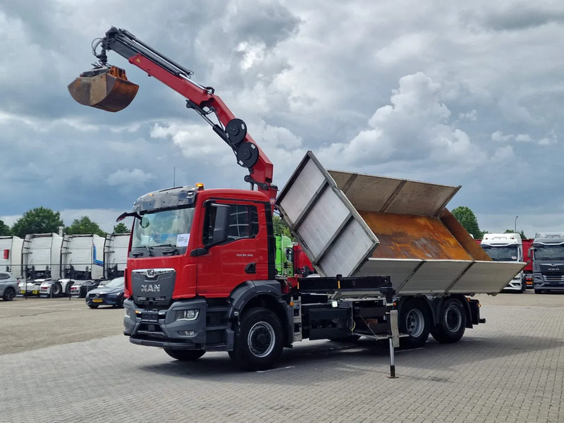 MAN TGS 26.360 6x4 Hydrodrive / Crane HMF1920K-RCS / 3 way tipper HMF / Low KM 110.700! - Φορτηγό με γερανό: φωτογραφία 3 MAN TGS 26.360 6x4 Hydrodrive / Crane HMF1920K-RCS / 3 way tipper HMF / Low KM 110.700! - Φορτηγό με γερανό: φωτογραφία 3