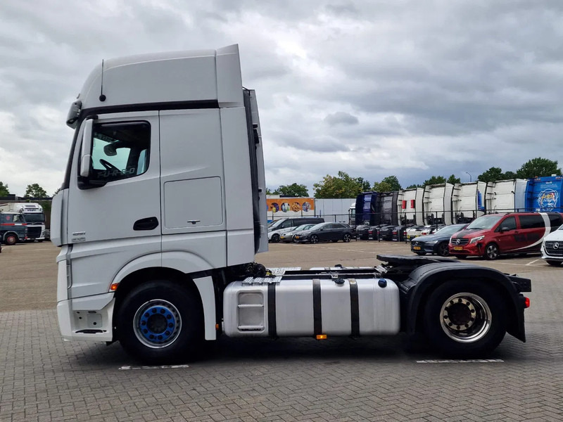 Mercedes-Benz Actros 1851 - 4x2 - Retarder - Steel/air - 2x tank - Fridge - - Τράκτορας: φωτογραφία 4 Mercedes-Benz Actros 1851 - 4x2 - Retarder - Steel/air - 2x tank - Fridge - - Τράκτορας: φωτογραφία 4
