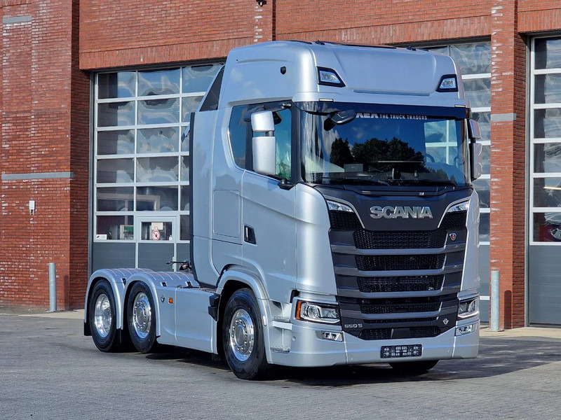 Scania 660S V8 NGS Highline 6x2/4 - New - Full spec - Retarder - Night clima - Led - Leather - Navi - Τράκτορας: φωτογραφία 1 Scania 660S V8 NGS Highline 6x2/4 - New - Full spec - Retarder - Night clima - Led - Leather - Navi - Τράκτορας: φωτογραφία 1