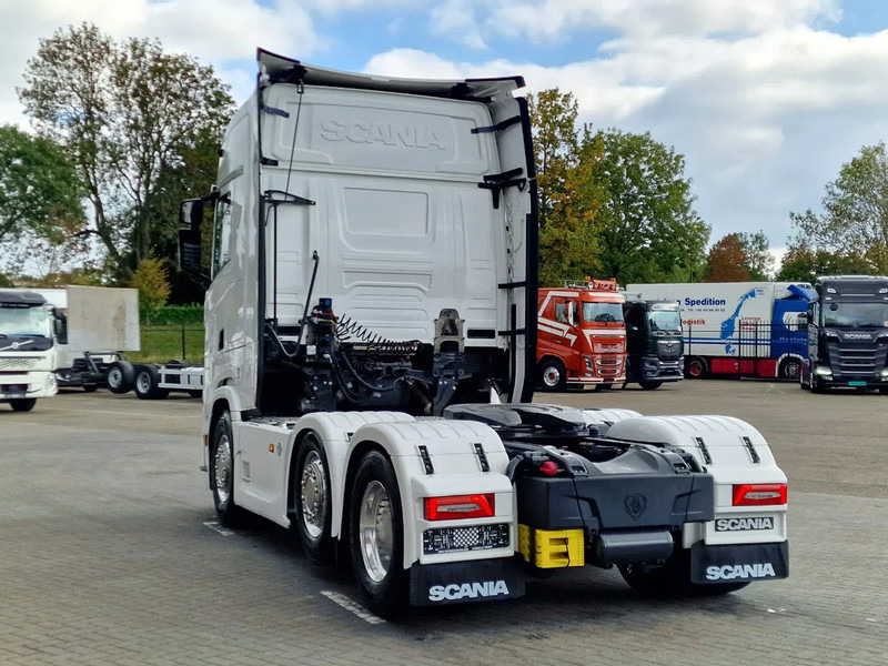 Scania 770S V8 NGS Highline 6x2/4 - New - Old dashboard - Full spec - Retarder - Night clima - Led - Leather - Navi - Τράκτορας: φωτογραφία 5 Scania 770S V8 NGS Highline 6x2/4 - New - Old dashboard - Full spec - Retarder - Night clima - Led - Leather - Navi - Τράκτορας: φωτογραφία 5