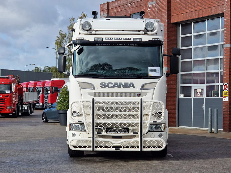 Scania R520 V8 8x2*4 - Tank - 19.000L - 4 compartments - Pump and counter - Retarder - Φορτηγό βυτιοφόρο: φωτογραφία 2 Scania R520 V8 8x2*4 - Tank - 19.000L - 4 compartments - Pump and counter - Retarder - Φορτηγό βυτιοφόρο: φωτογραφία 2