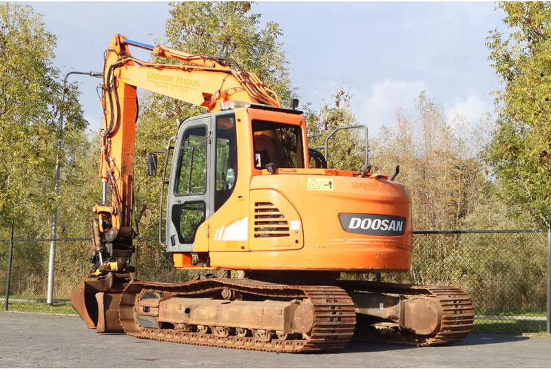 Doosan DX140LCR-3 | DX 140 LCR-3 | TILT ROTATOR | BUCKET | DOZERBLADE - Ερπυστριοφόρος εκσκαφέας: φωτογραφία 3 Doosan DX140LCR-3 | DX 140 LCR-3 | TILT ROTATOR | BUCKET | DOZERBLADE - Ερπυστριοφόρος εκσκαφέας: φωτογραφία 3