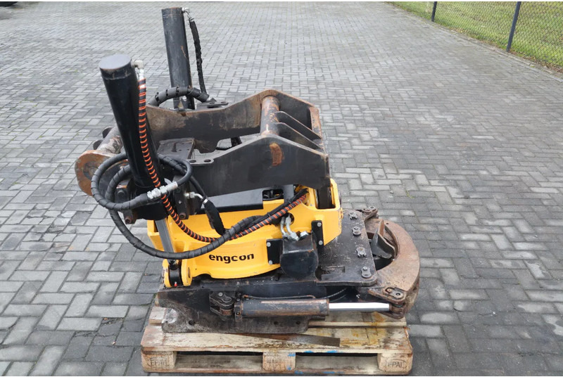Engcon S80 | KM80 | GRIPPER | AUX HYDR. | GOOD CONDITION - Σύστημα tiltrotator για Κατασκευή μηχανήματα: φωτογραφία 4 Engcon S80 | KM80 | GRIPPER | AUX HYDR. | GOOD CONDITION - Σύστημα tiltrotator για Κατασκευή μηχανήματα: φωτογραφία 4