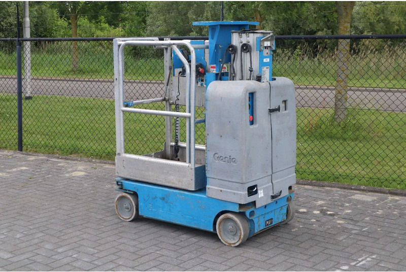 Genie GR-12 | 5.45 METER | 227 KG | MULTIPLE UNITS - Πλατφόρμα εναέρια: φωτογραφία 3 Genie GR-12 | 5.45 METER | 227 KG | MULTIPLE UNITS - Πλατφόρμα εναέρια: φωτογραφία 3