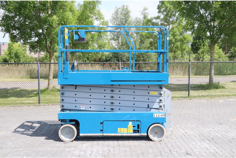 Genie GS-3246 | 12 METER | 318 KG - Ψαλιδωτό ανυψωτικό: φωτογραφία 1 Genie GS-3246 | 12 METER | 318 KG - Ψαλιδωτό ανυψωτικό: φωτογραφία 1